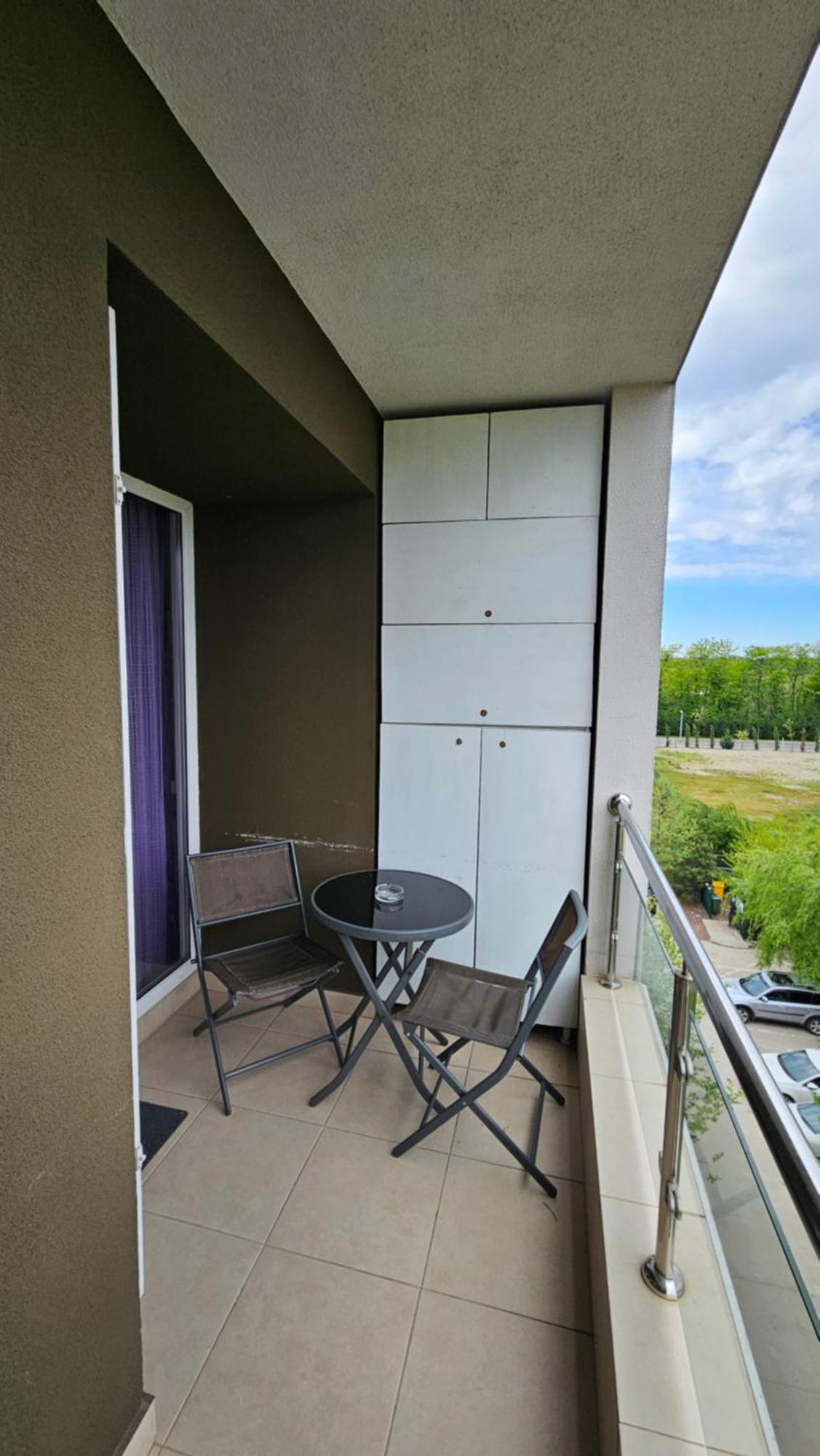 Airport Residence 3 オトペニ エクステリア 写真